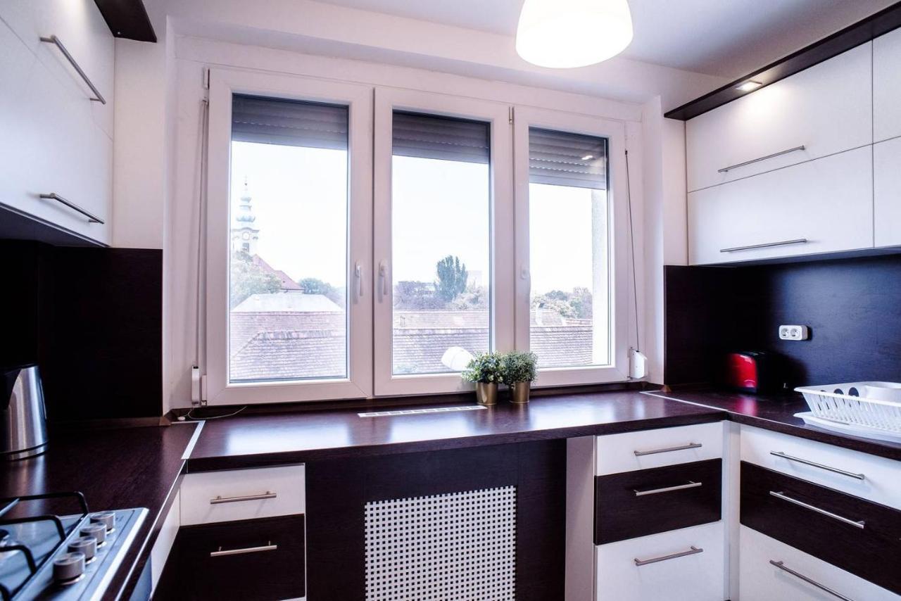 Peaceful, Cozy And New Apartment With Balcony 布达佩斯 外观 照片